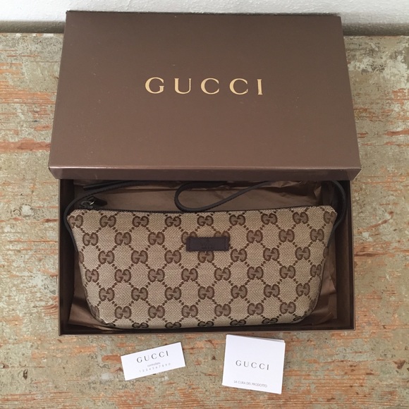 Gucci GG Pochette Shoulder Bag - Picture 2 of 8